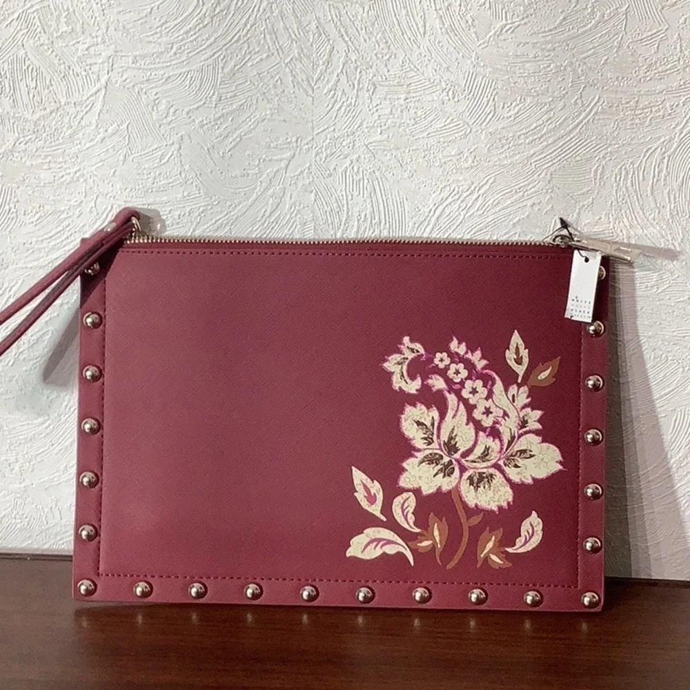 White House Black Market NEW - simple chic studded floral Wristlet - Picture 2 of 9